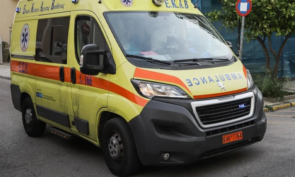 Επίθεση με πετρέλαιο στον Βύρωνα: "Τις περιέλουσε με ολόκληρο τενεκέ"